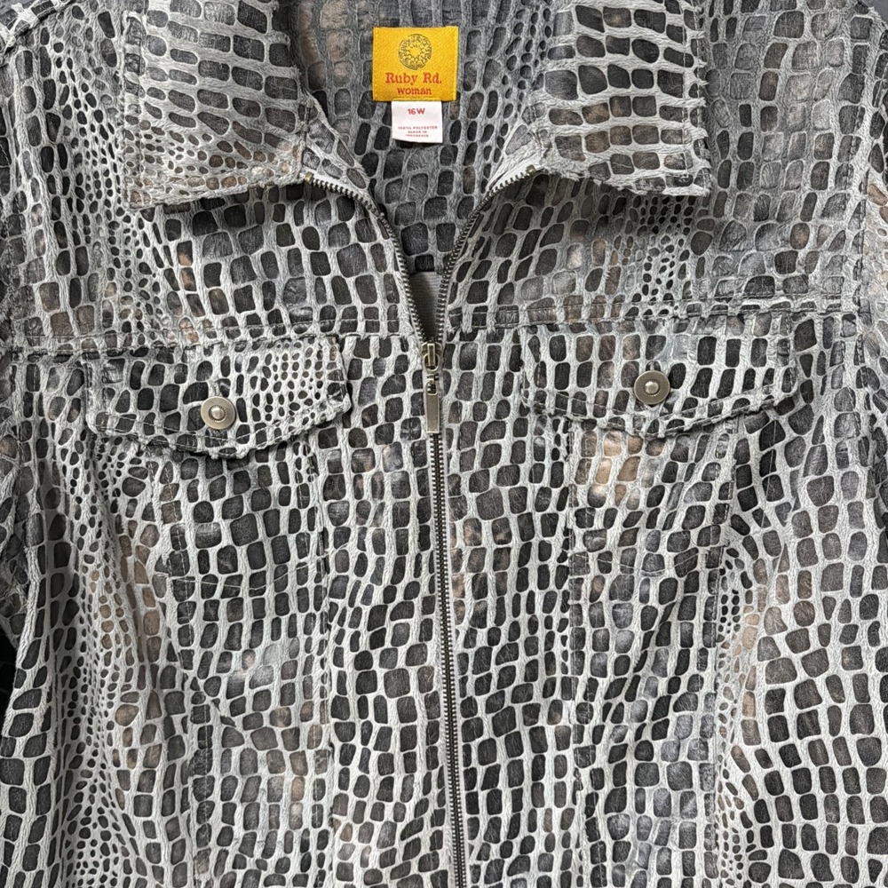 RUBY RD WOMAN Size 16W Crocodile Print Jacket/Coat - Picture 3 of 7